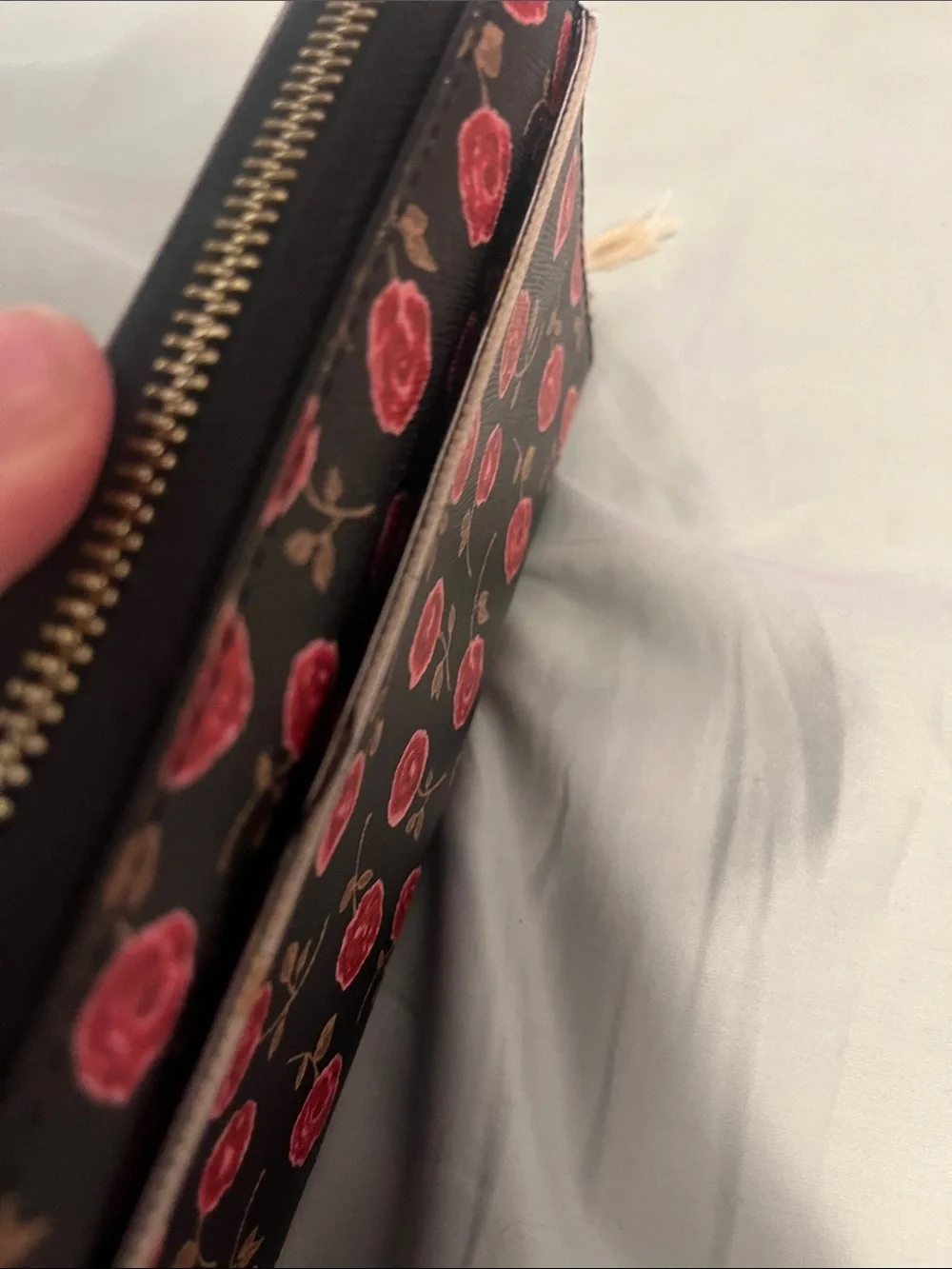 kate spade stylish zip